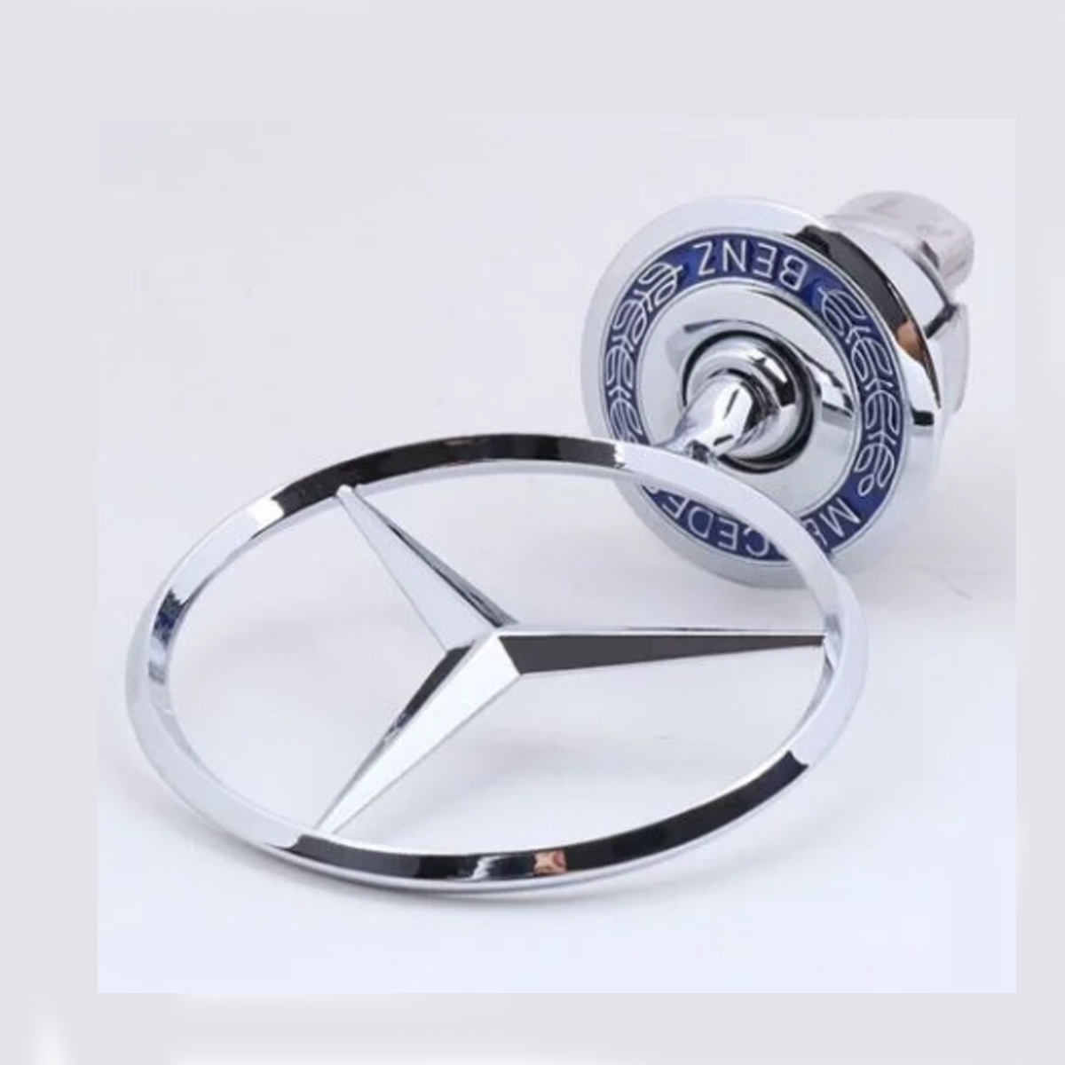 BLUE MERCEDES-BENZ BONNET STANDING BUDGES - Image 2